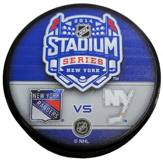2014 NHL New York Stadium Series Dueling Collectible Hockey Puck -NY Rangers vs NY Islanders