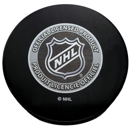 2010 NHL Winter Classic Dueling Collectible Hockey Puck -Philadelphia Flyers vs the Boston Bruins-