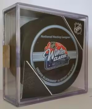 2009 NHL Winter Classic Game Style Hockey Puck Reprint
