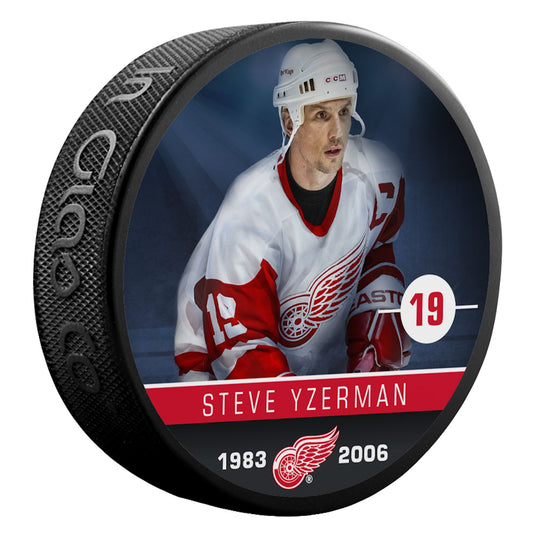 Steve Yzerman Detroit Red Wings 'The Alumni' Player Series Souvenir Collector Hockey Puck